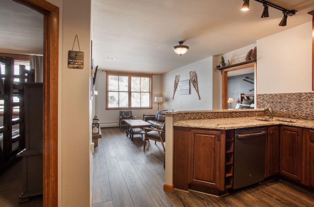 Zephyr Mountain Lodge Vacation Condos - Winter Park CO