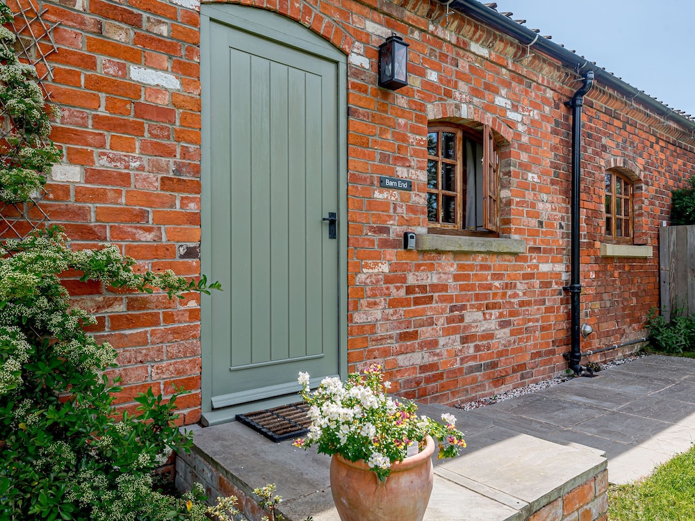 Barn End