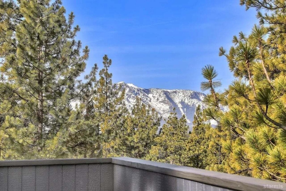 3748 Terrace Drive 5 Bedroom Home