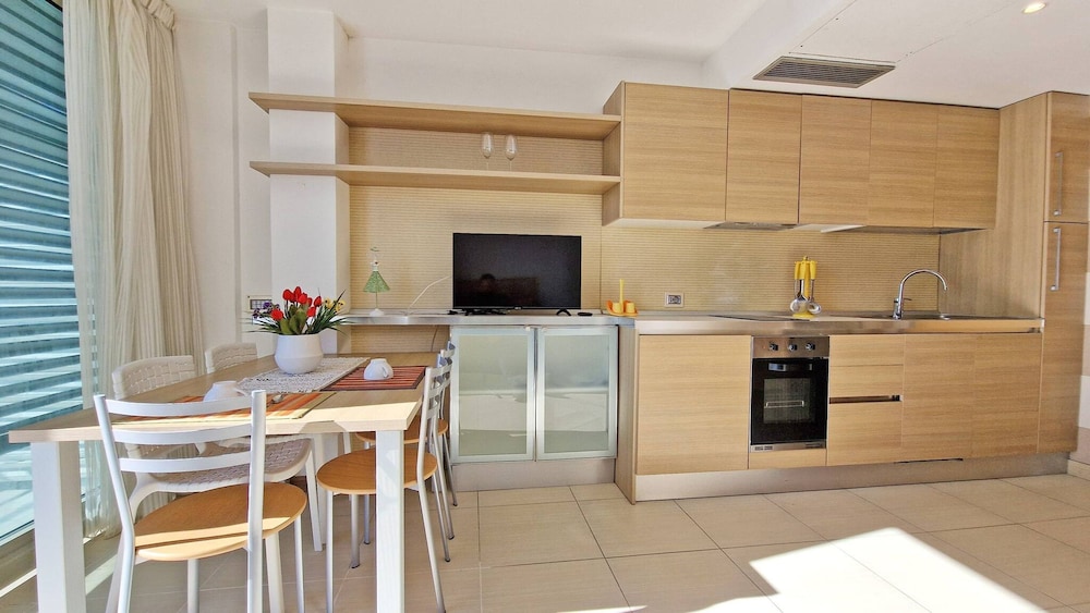 Penthouse Le Vele Sea View 2 Sleeps Air-conditioned