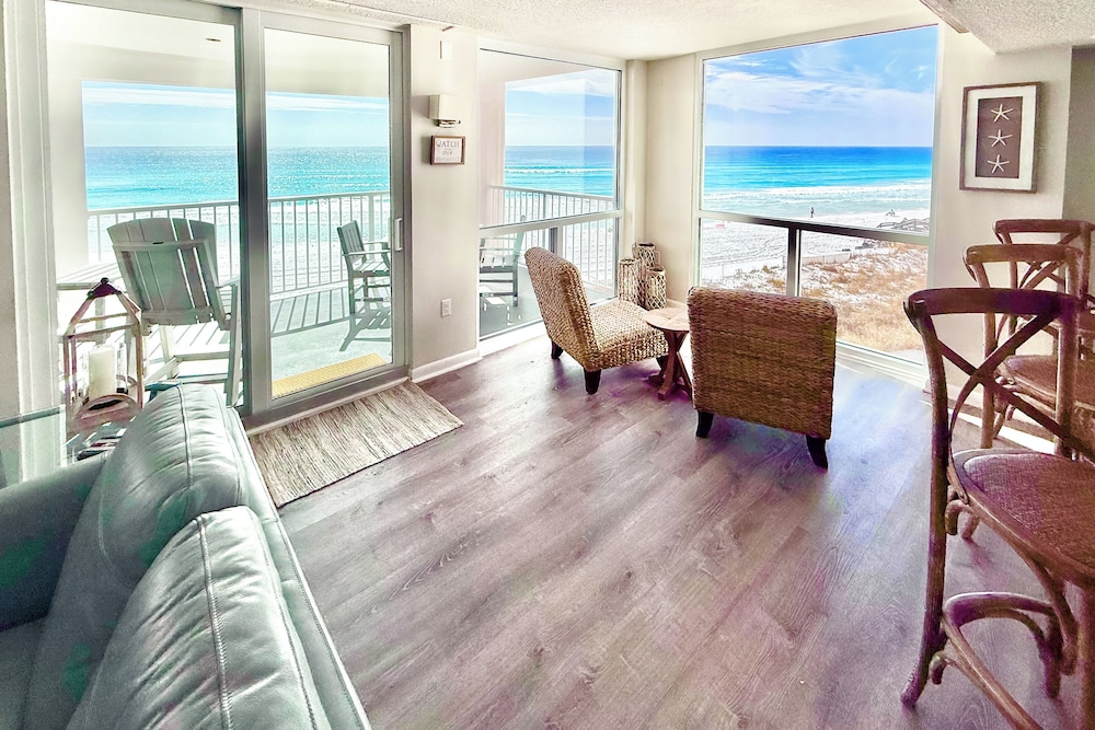 Steps to Beach: Oceanfront w/ Panoramic Gulf Views