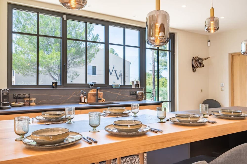 Villa Lou Panta Elegance and Comfort in the Heart of Saint-r My-de-provence