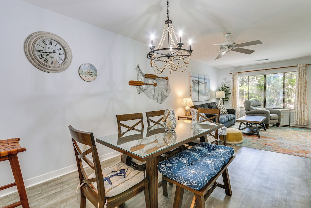 Walk to Beach: Bright Hilton Head Island Villa!