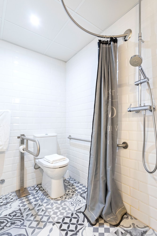 Pretty Two-bedroom Apartment Near the Cathedral Zacatin 203