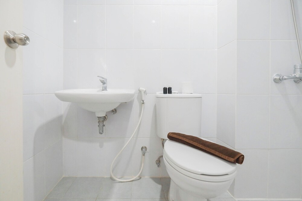 Studio Patraland Urbano Apartment