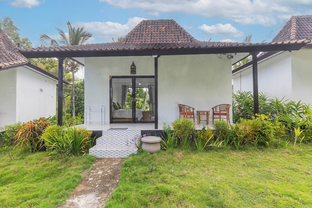 Radjes Bungalow Nusa Penida