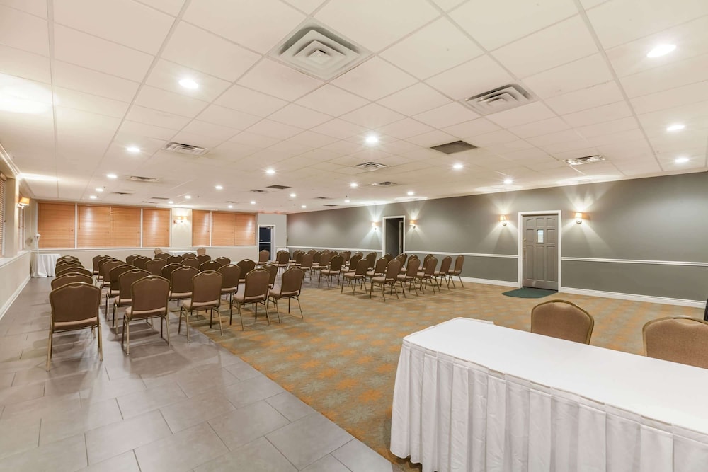 meeting & event spaces