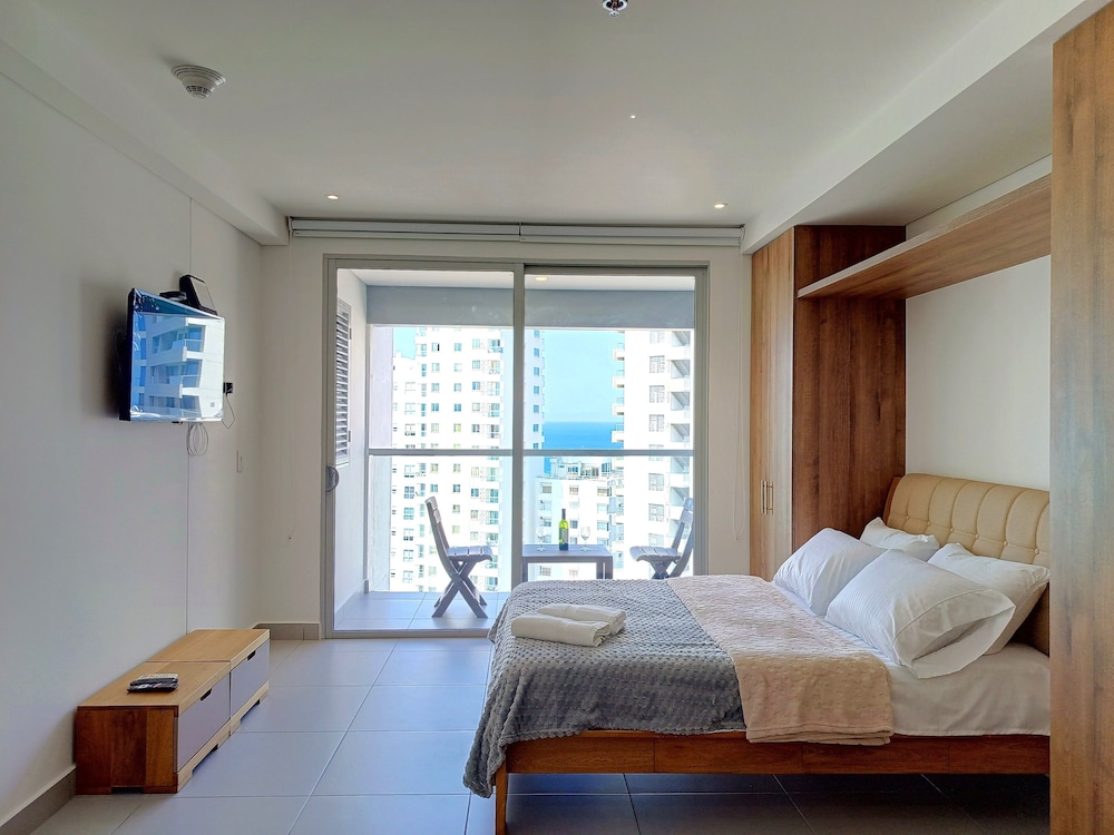 Apartasuites Ambar Roca - Rodadero