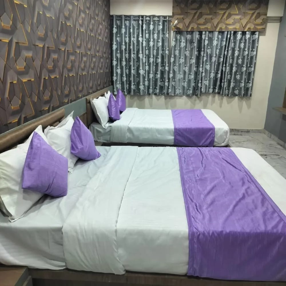 Goroomgo NR Nayan Residency Ahmedabad