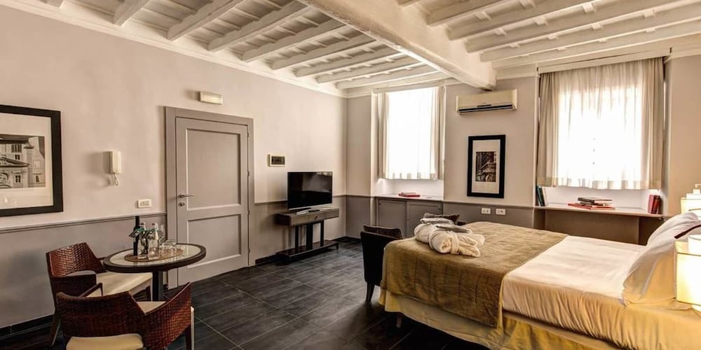 Suite Giulia 2