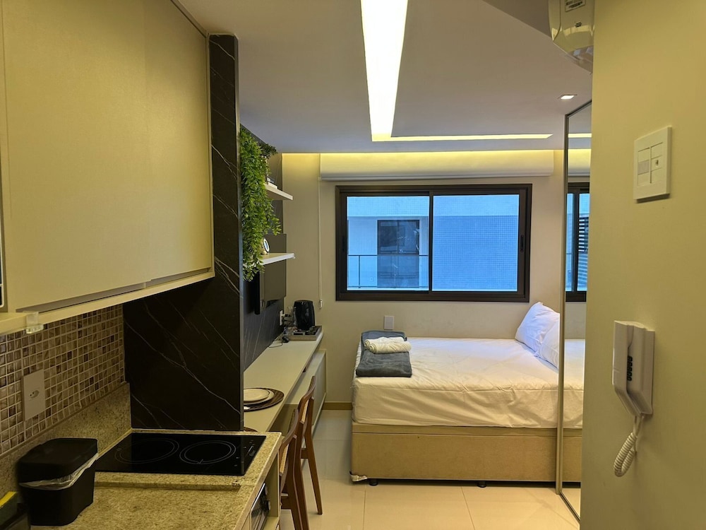 Fully Equipped Apts With Leisure Minutes From the Beach Hfos