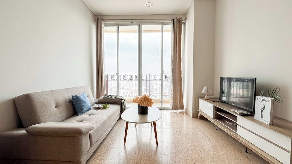 Spacious And Comfortable 3Br Apartment At Lucky Tower Residence