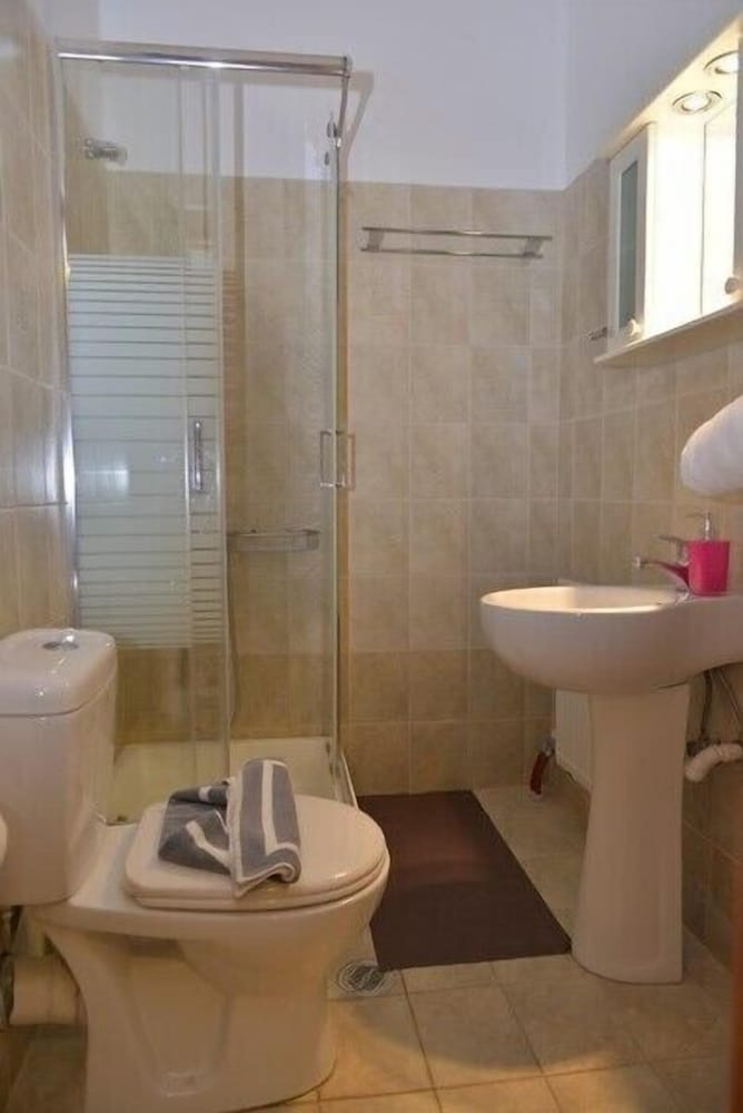 Midia Suites
