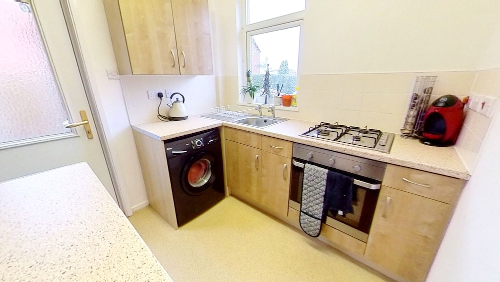 Cosy and Modern 2 Bed Family House in Abergele view 5