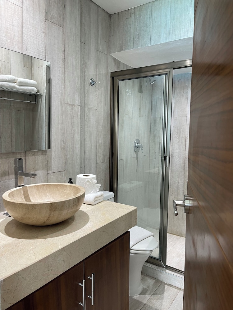 OvaCancun Apartments