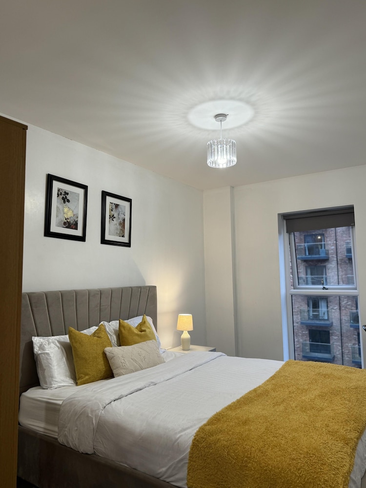 Luxury Apartment in Dartford view 2