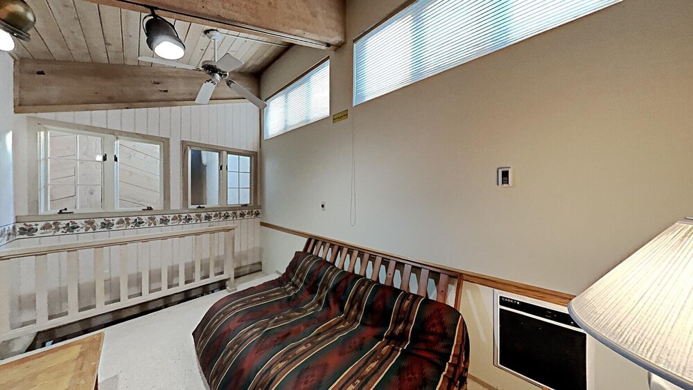 410 4 Bedroom Condo