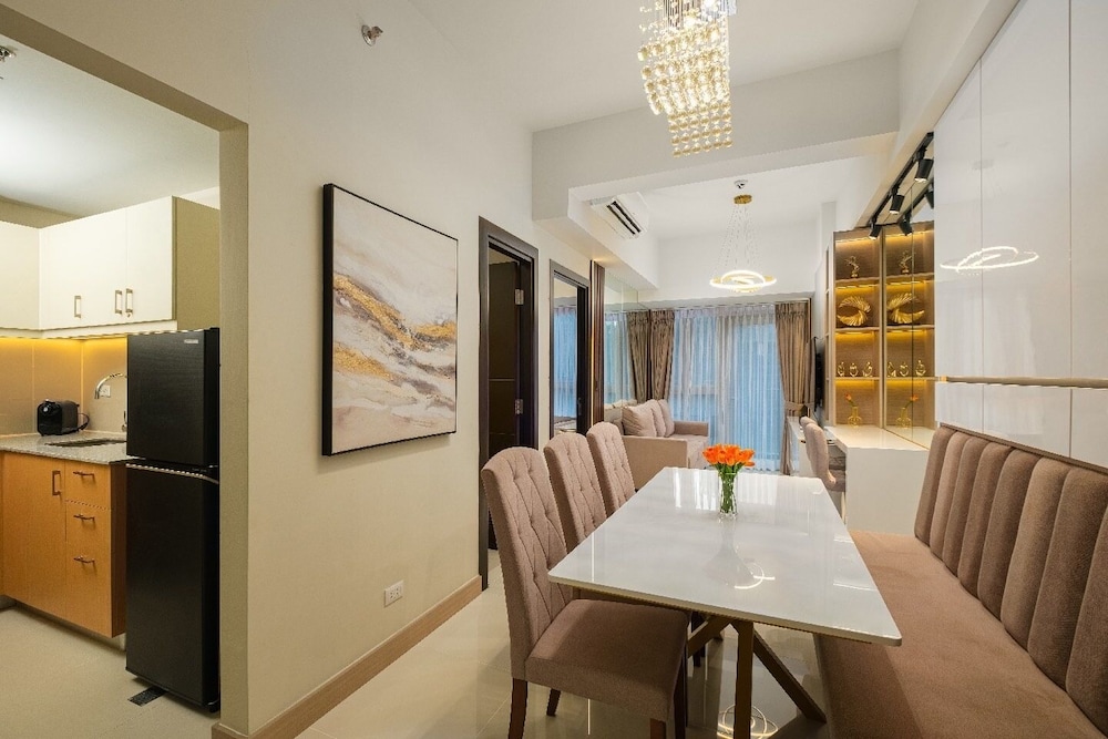Uptown Park Suites Tower 2
