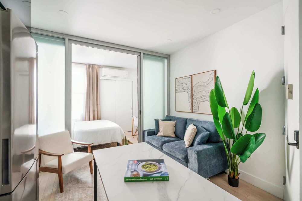 317 UES Apartments