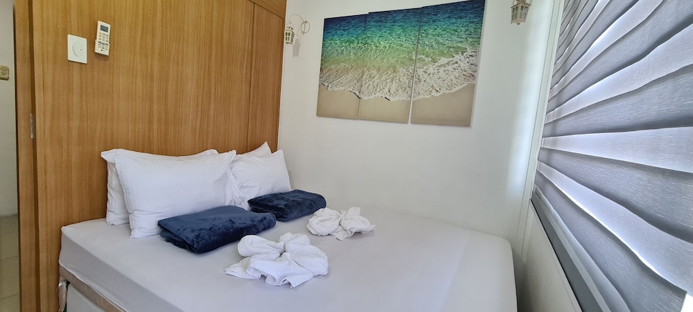 CondoDeal at Shell Residences Moa Pasay