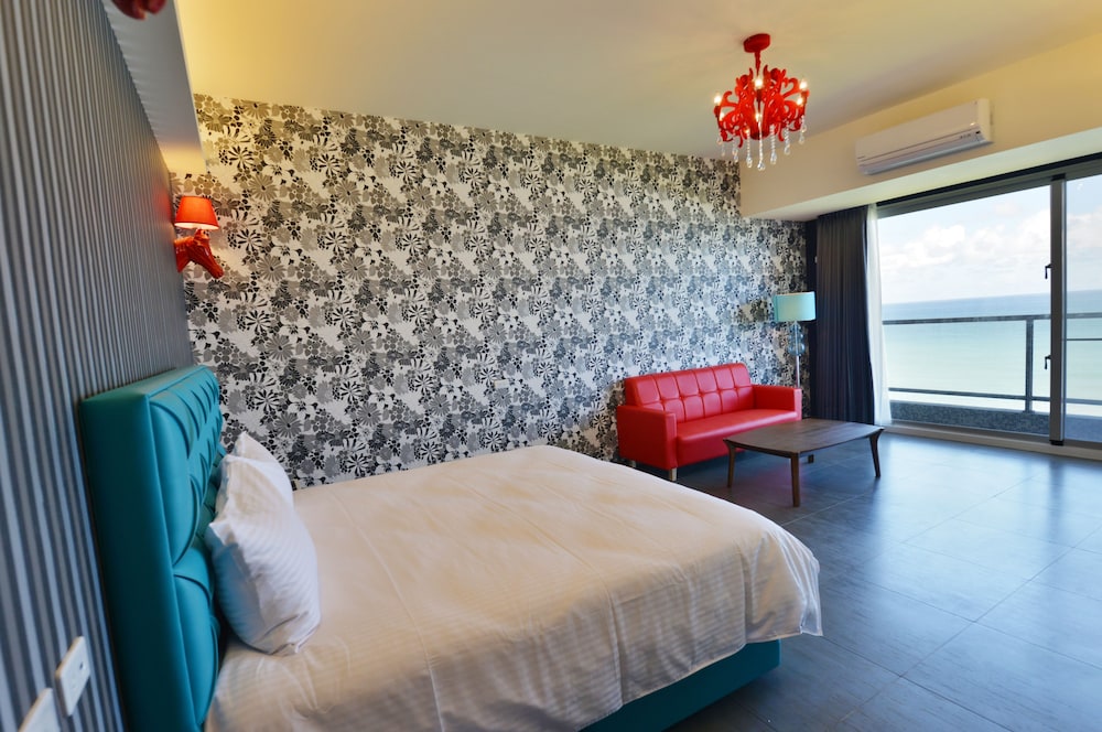 White Spray B&B
