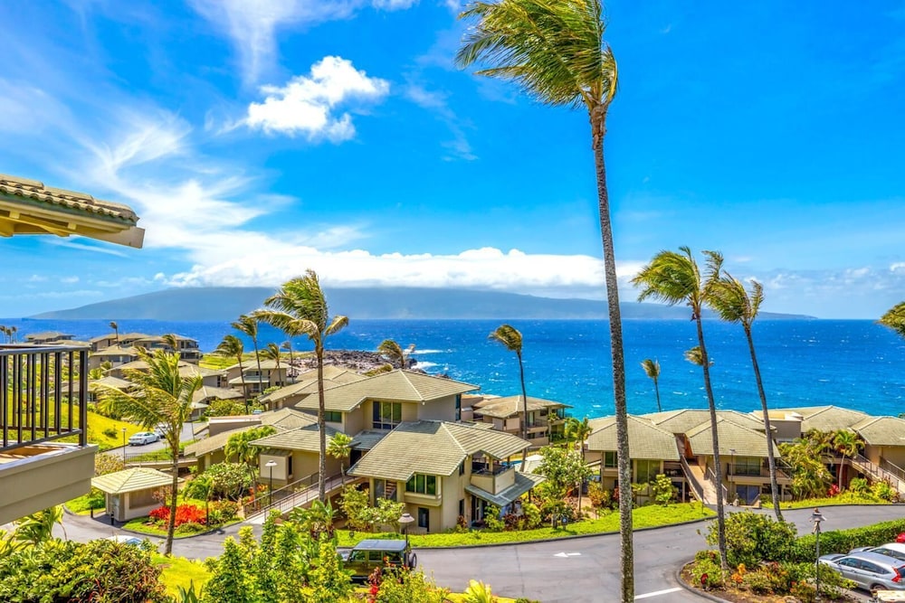Kapalua Bay Villas 2 Free Rental Cars KBM Resorts Premium Bay Villa 2 Units, 3 Bedrooms Ml-1604
