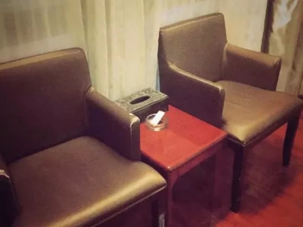 Yiwu Bai Heng Hotel