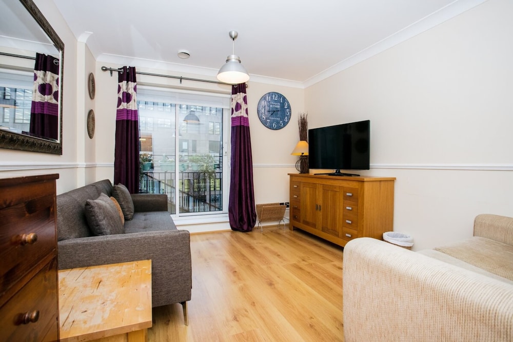 1 Bedroom Apartment near St. Paul's Cathedral