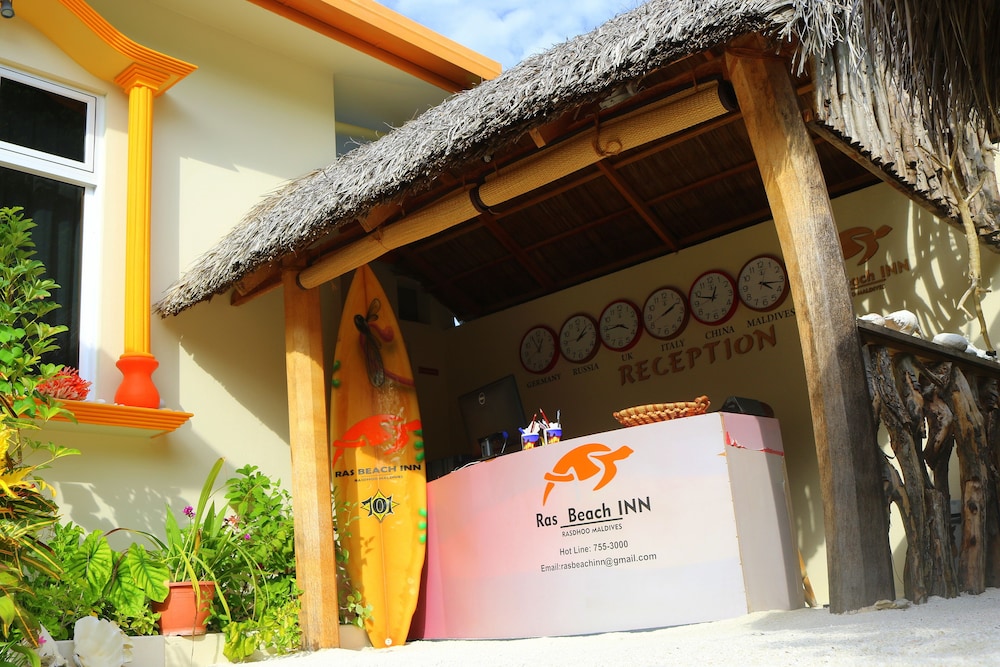 Ras Beach Inn