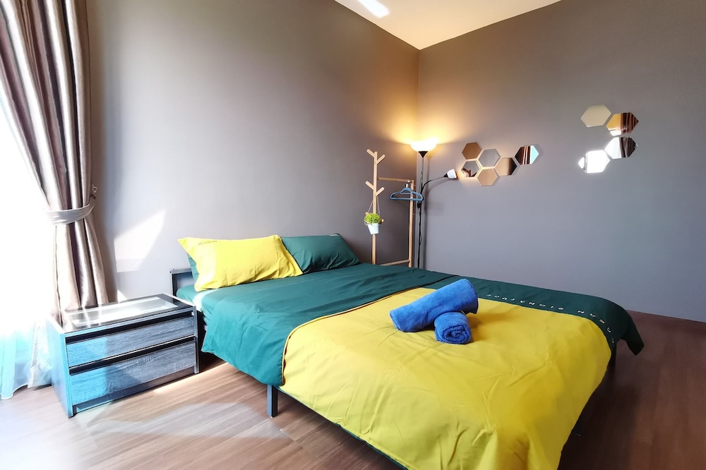 Amerin Residence Mall Apartments