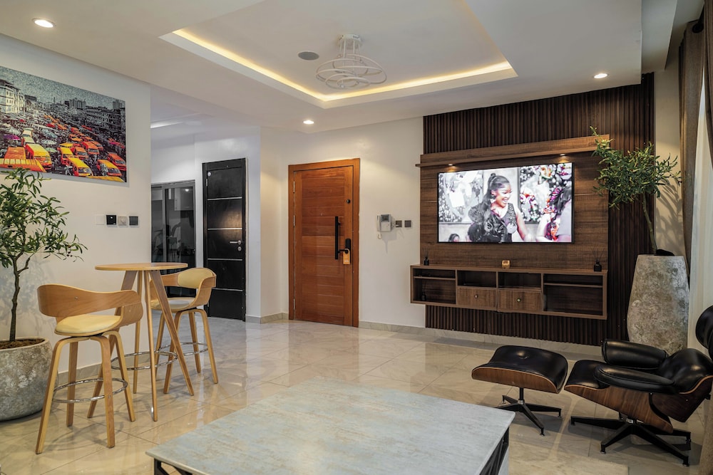 George Residence Ologolo Lekki