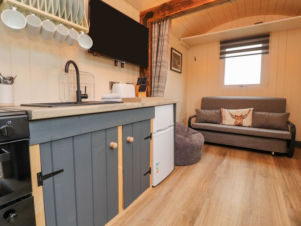 Hillcrest Shepherds Hut