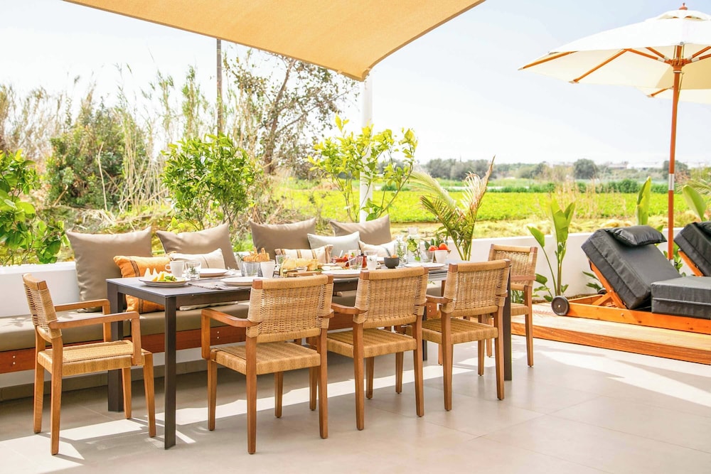 Lora Pearl Luxury Villa