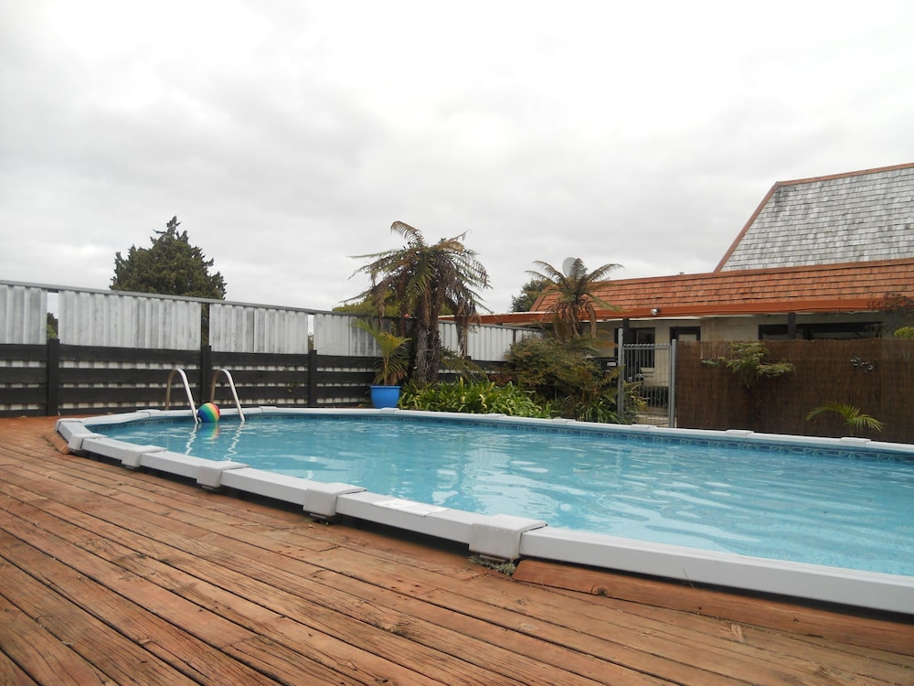 Bay of Islands Country Lodge Motel