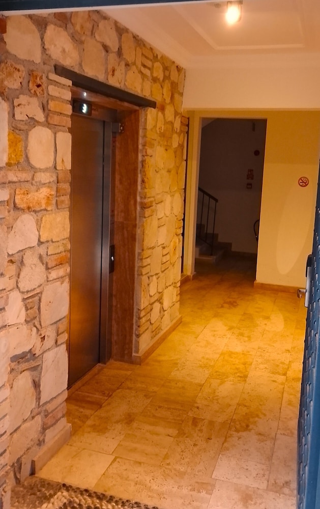 Spacious flat in Old Town - Leylak