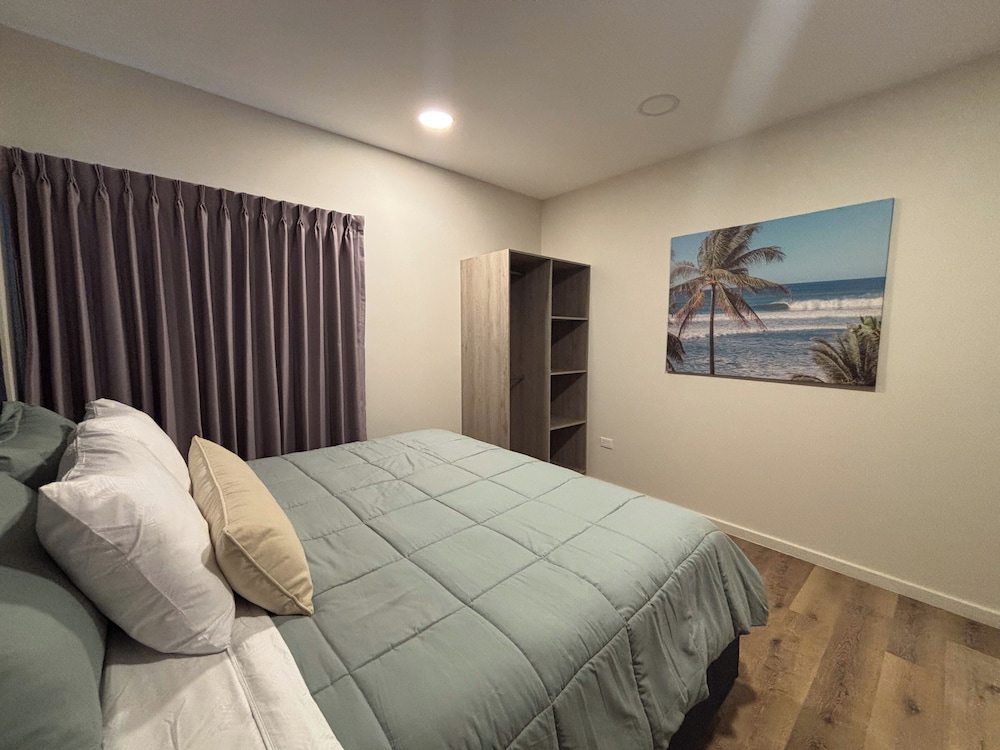 Lora Loca Inn