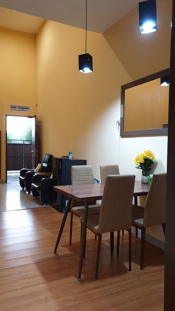 Guest House Puri 3 Bedroom AC view 3