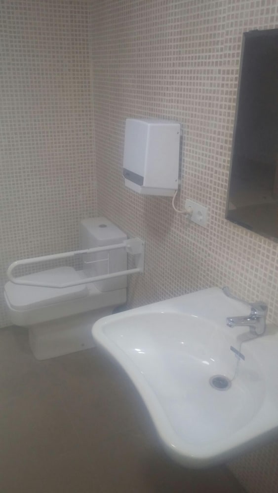 Albergue Ortiz - Hostel photo 5