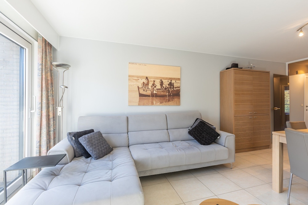Apartment in Middelkerke Near the Beach