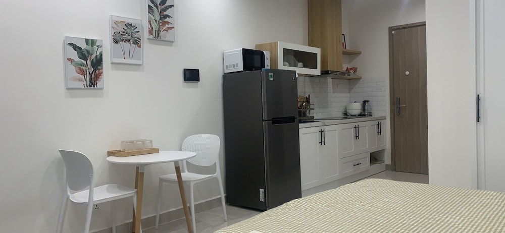 Hanoi Vacations - Smart City Vinhomes Nam Tu Liem Apartment - Property Image 12