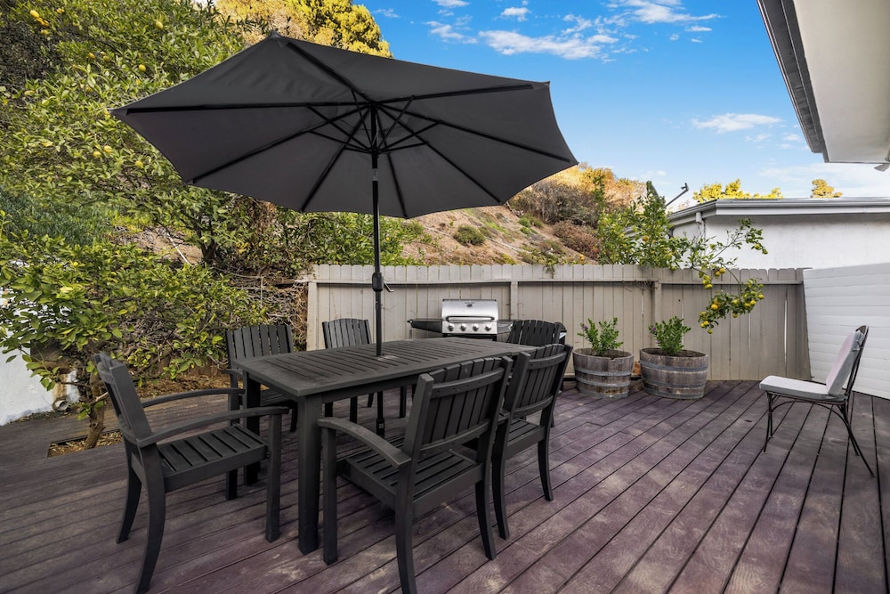 Shirley Lane- Elegant Mid-century Oasis With Pool & Canyon Views