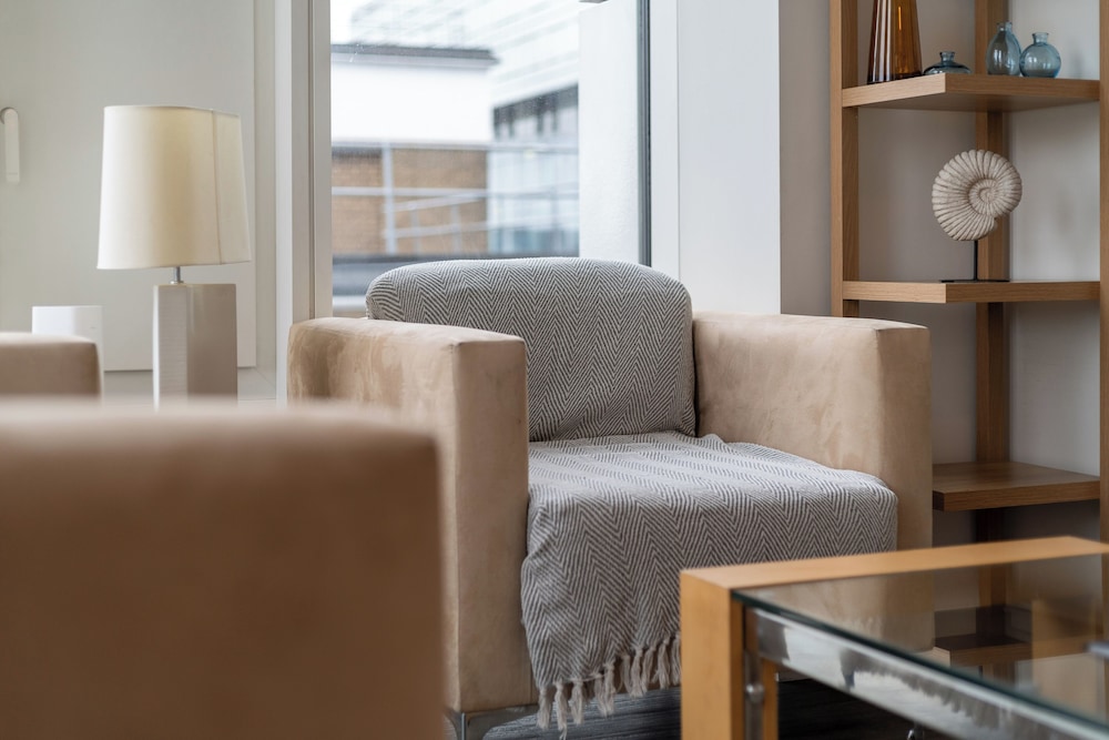 Chic & Stylish 2Bed in Heart of London