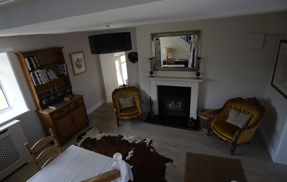Toadhall Rooms
