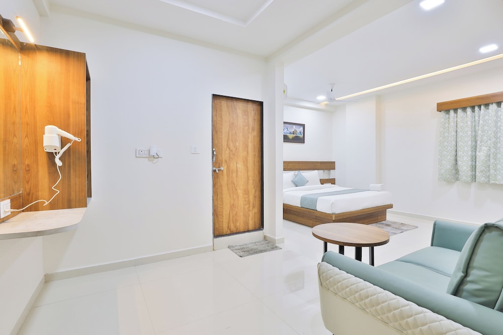 Hotel SR Radhey