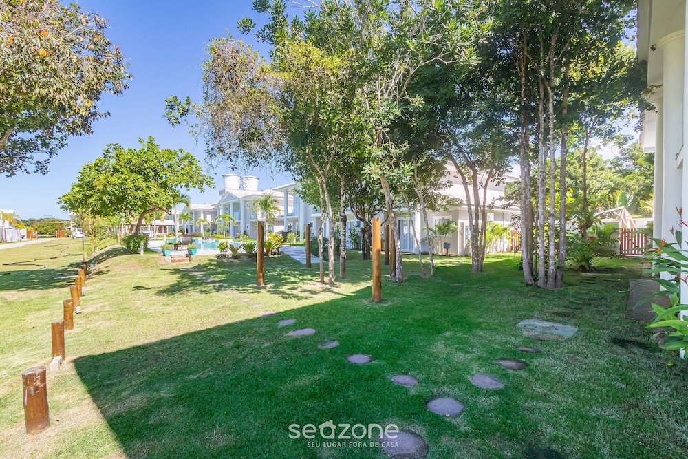 Houses in Condominium Near Pitinga Beach - MGI