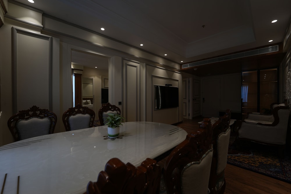 Hotel Maharaja Palace Rohtak