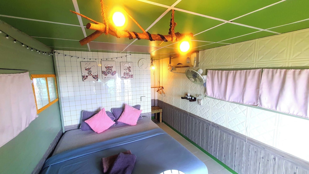 Kohchang 7 seaview bungalow
