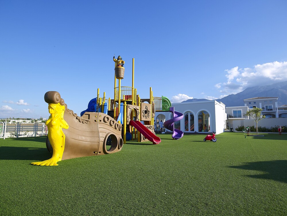 Anemos Luxury Grand Resort