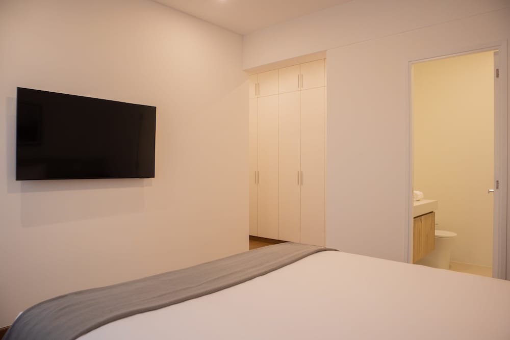 w Chic 2BR w Indoor Terrace in Miraflores