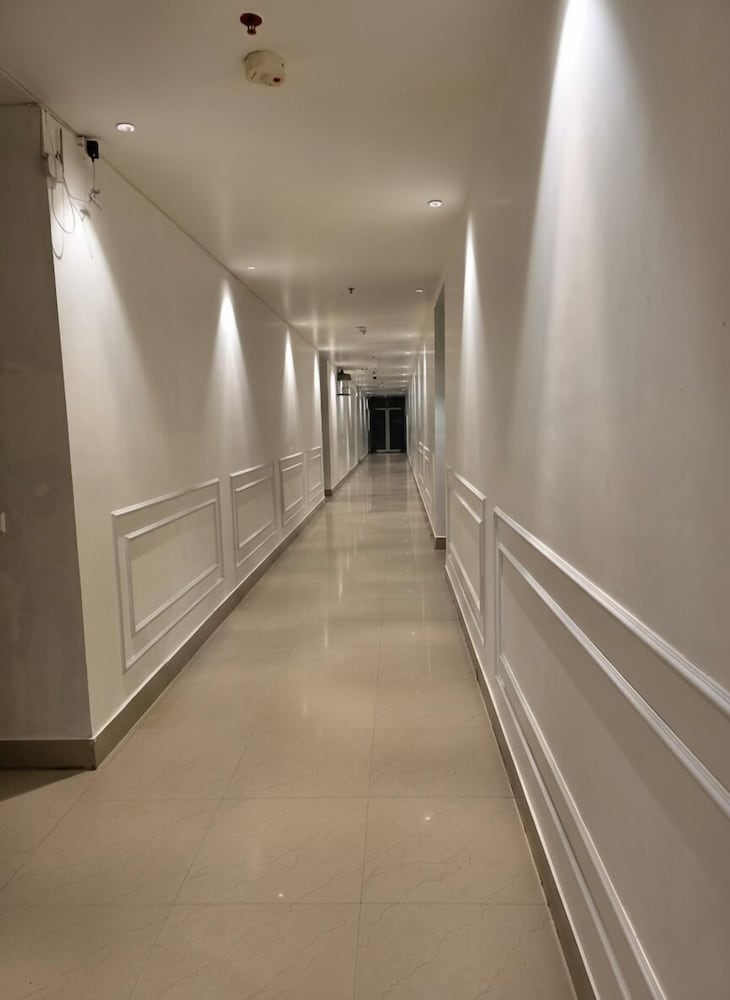 Grand Pacific Ocean Hotel
